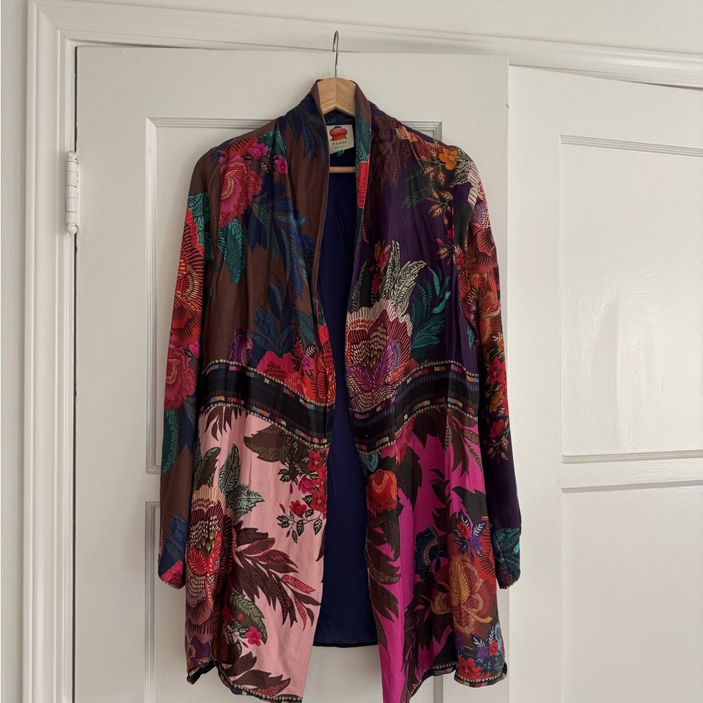 FARM Rio Multicolor Floral Satin Wrap Jacket with Pink Belt - Picture 2 of 4